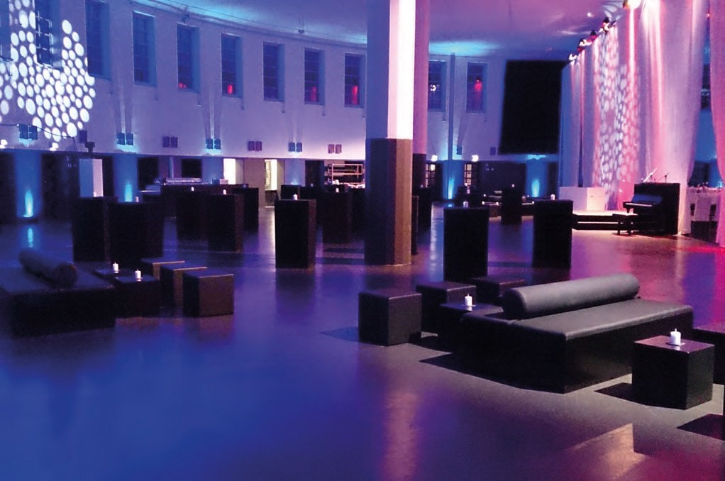 Black Lounge.jpg